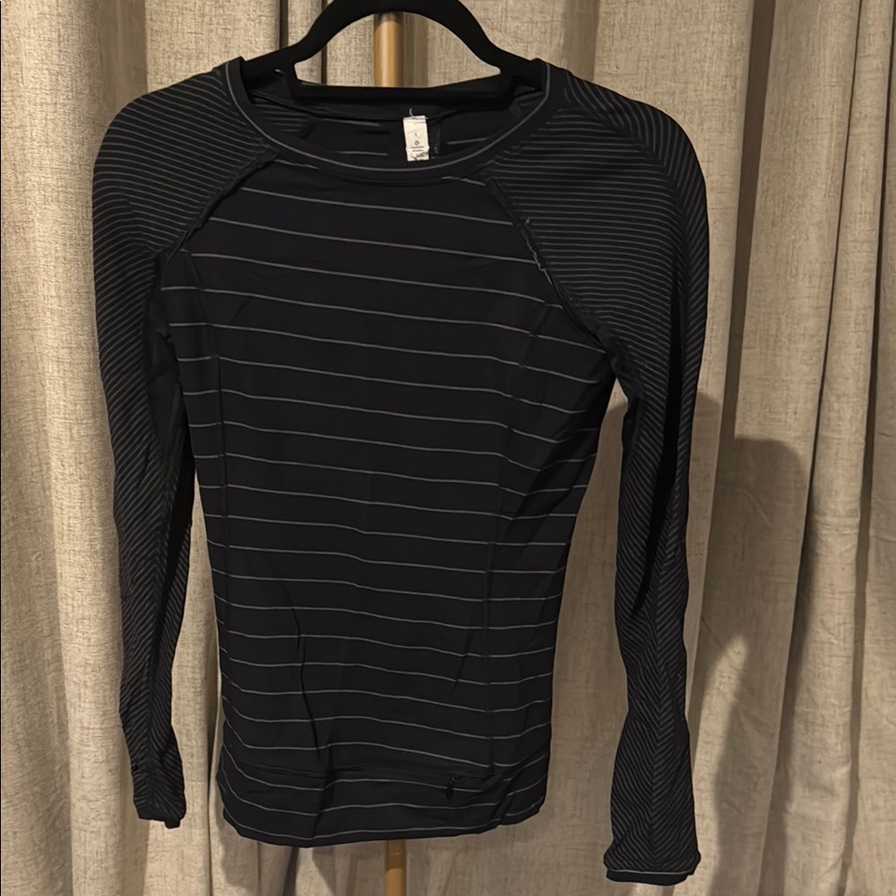 Lululemon Athletica Black and Gray Top